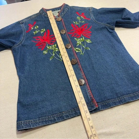 Carrie Allen - Embroidered Denim Jacket with Red Floral Accents - Size Large - Picture 12 of 15